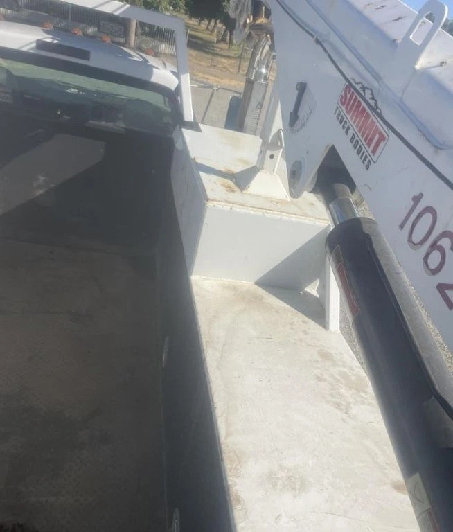 2015 Summit Truck Bodies 10620 Mounted ON Ford F750 XLT