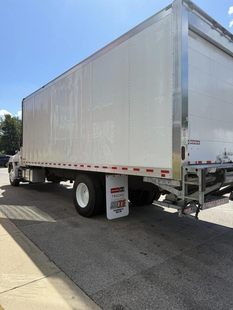 2024 HINO L6 Daycab Semi Trucks