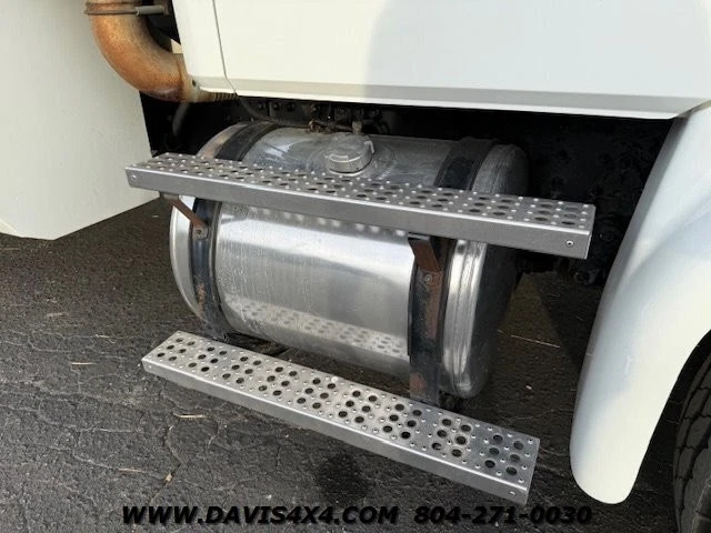 1998 Freightliner Fl112 25 Ton Wrecker T2025 Tow Truck 14005 Miles White 10.8