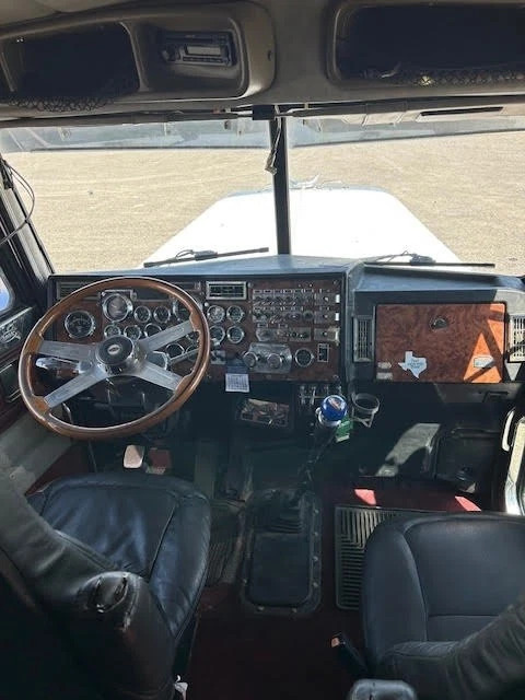 2000 Peterbilt 379 & Wilson Aluminum Flatbed Trailer