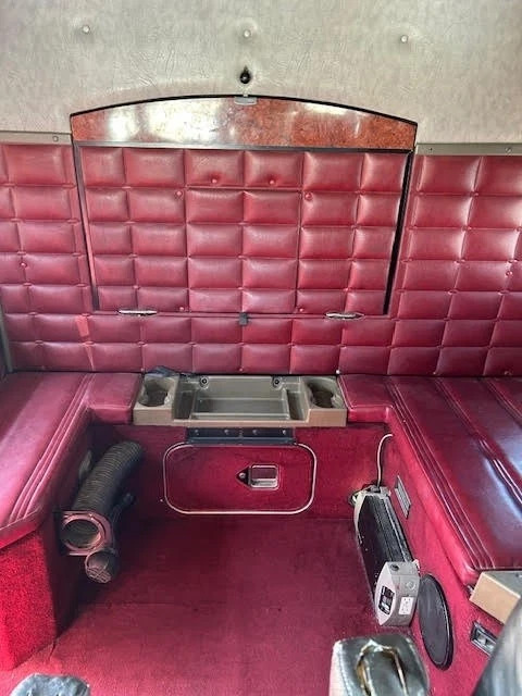 2000 Peterbilt 379 & Wilson Aluminum Flatbed Trailer