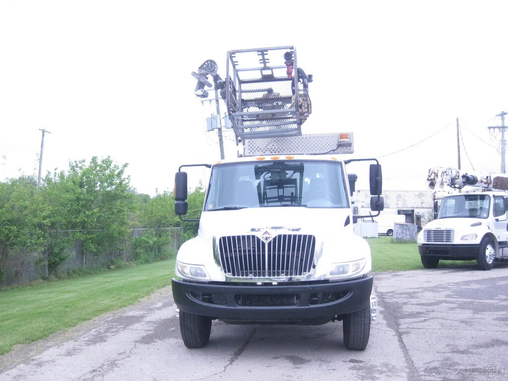 2012 International 4300 Maxxforce 7.6L Turbo Diesel, Allison AC, WITH Altec