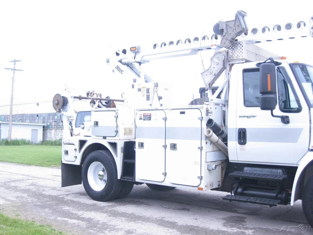 2012 International 4300 Maxxforce 7.6L Turbo Diesel, Allison AC, WITH Altec