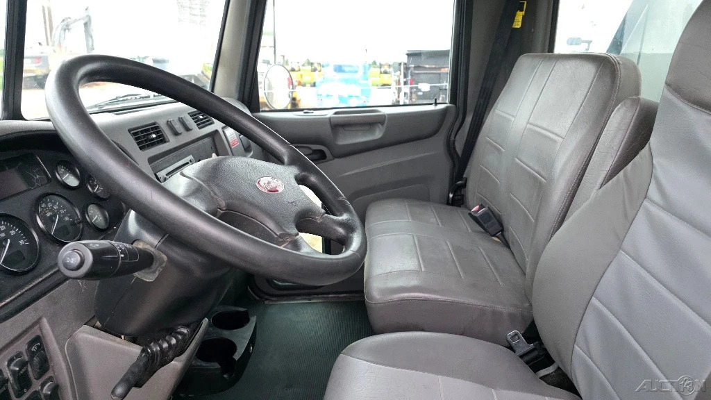 2012 Peterbilt 337 5 Compartment 2550 Gallon Fuel Tank Truck PX8 Auto