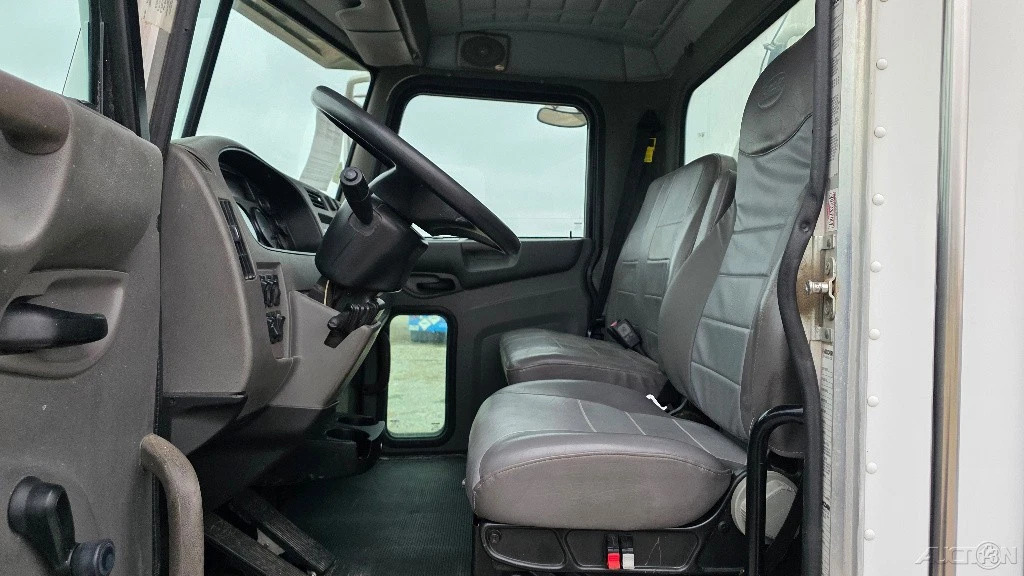 2012 Peterbilt 337 5 Compartment 2550 Gallon Fuel Tank Truck PX8 Auto