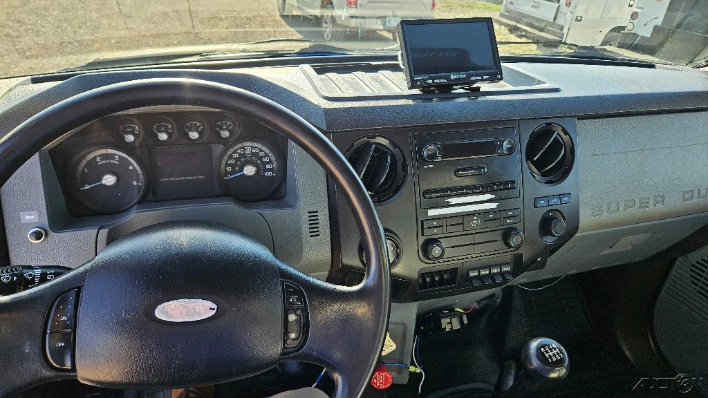 2013 Ford F-750 Single axle Dump Truck 33k GVW 7spd Manual Cummins