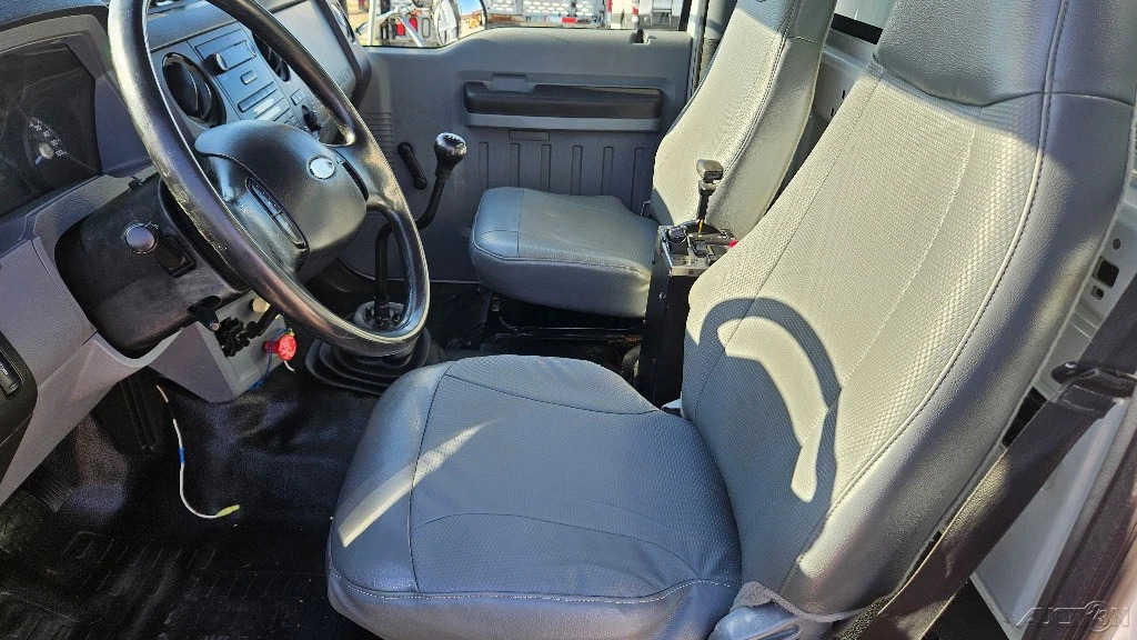 2013 Ford F-750 Single axle Dump Truck 33k GVW 7spd Manual Cummins