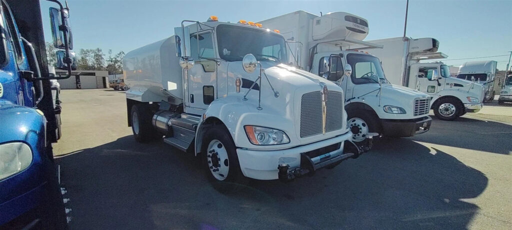 2015 Freightliner M2 Water Truck 2500gal New TAnK Cummins Diesel