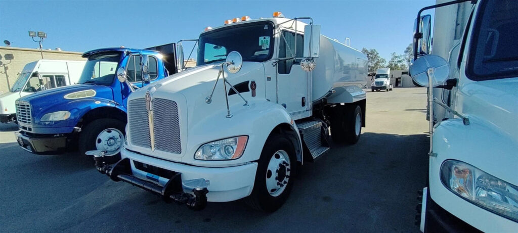 2015 Freightliner M2 Water Truck 2500gal New TAnK Cummins Diesel