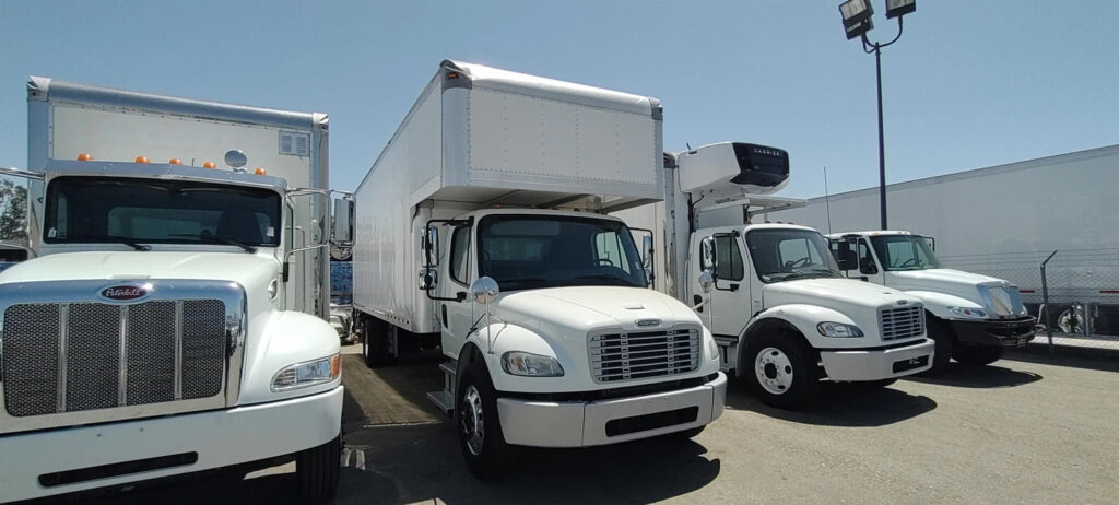 2016 Freightliner M2 Movers Truck Moving BOX 24FT