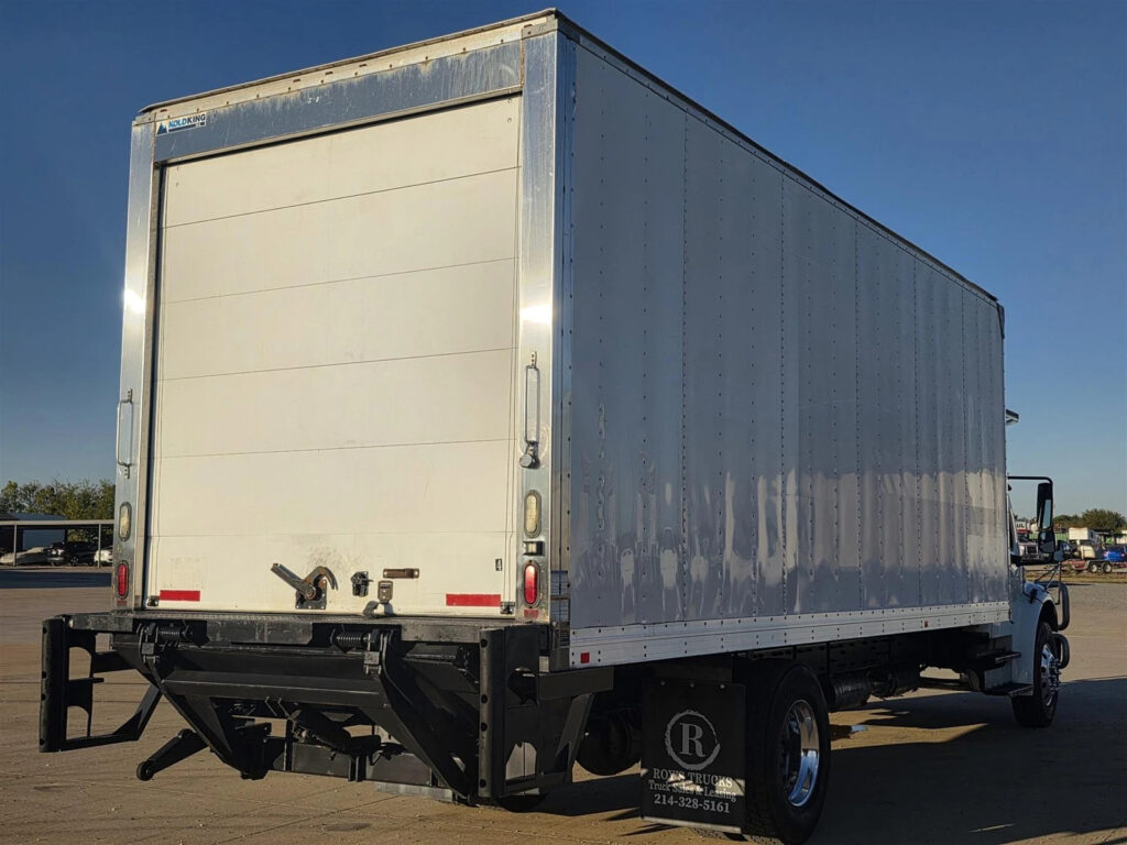 2017 Freightliner M2