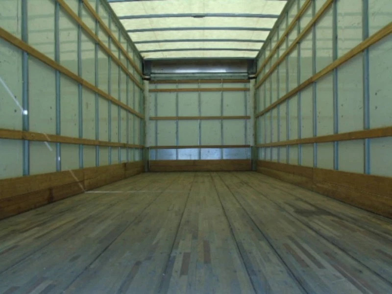 2018 International 4300 26′ Box Truck