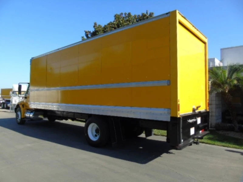 2018 International 4300 26′ Box Truck