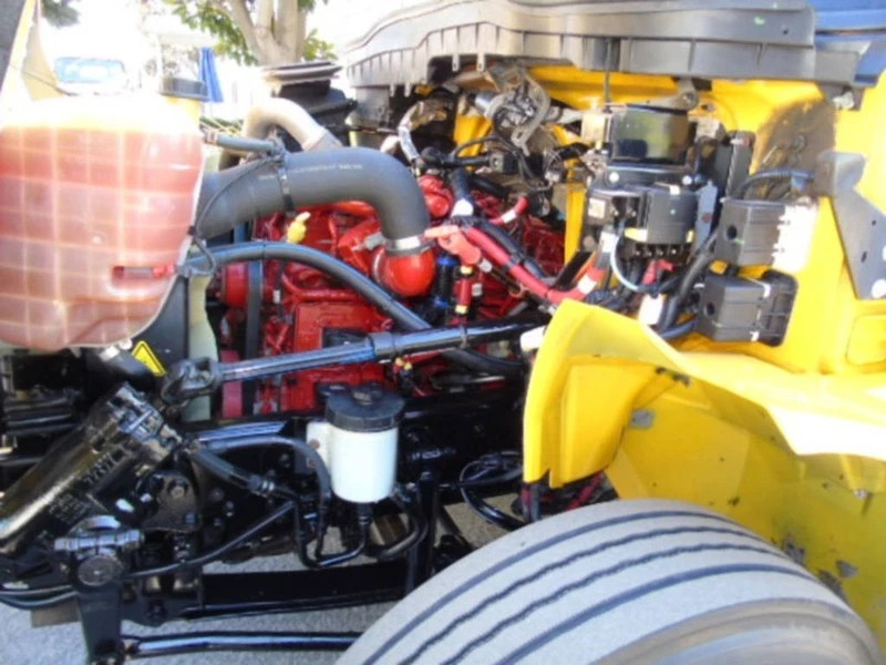 2018 International 4300 26′ Box Truck