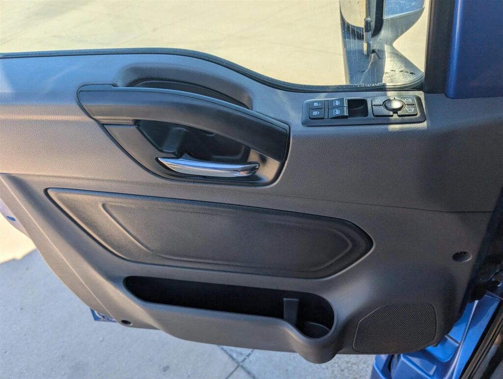 2019 International LT Manual