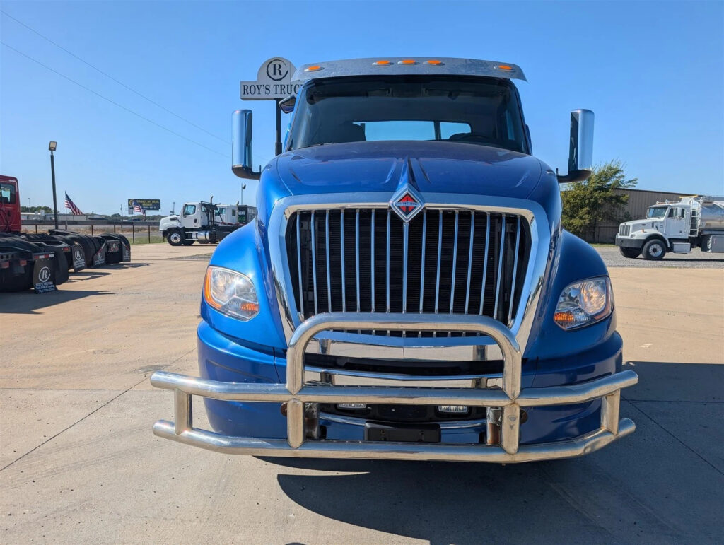 2019 International LT Manual