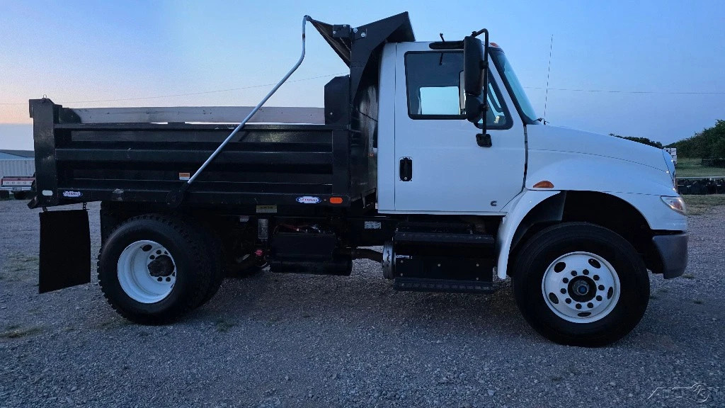 2020 International 4300 Single Axle Non-Cdl Dump Truck 6.7L Cummins